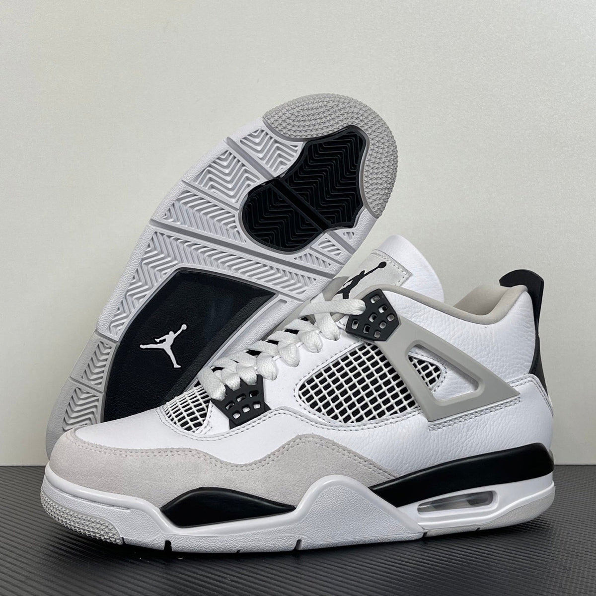 AJ4 Military Black