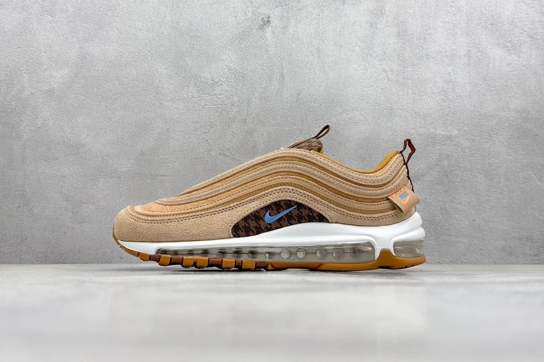 97 Camel Desert