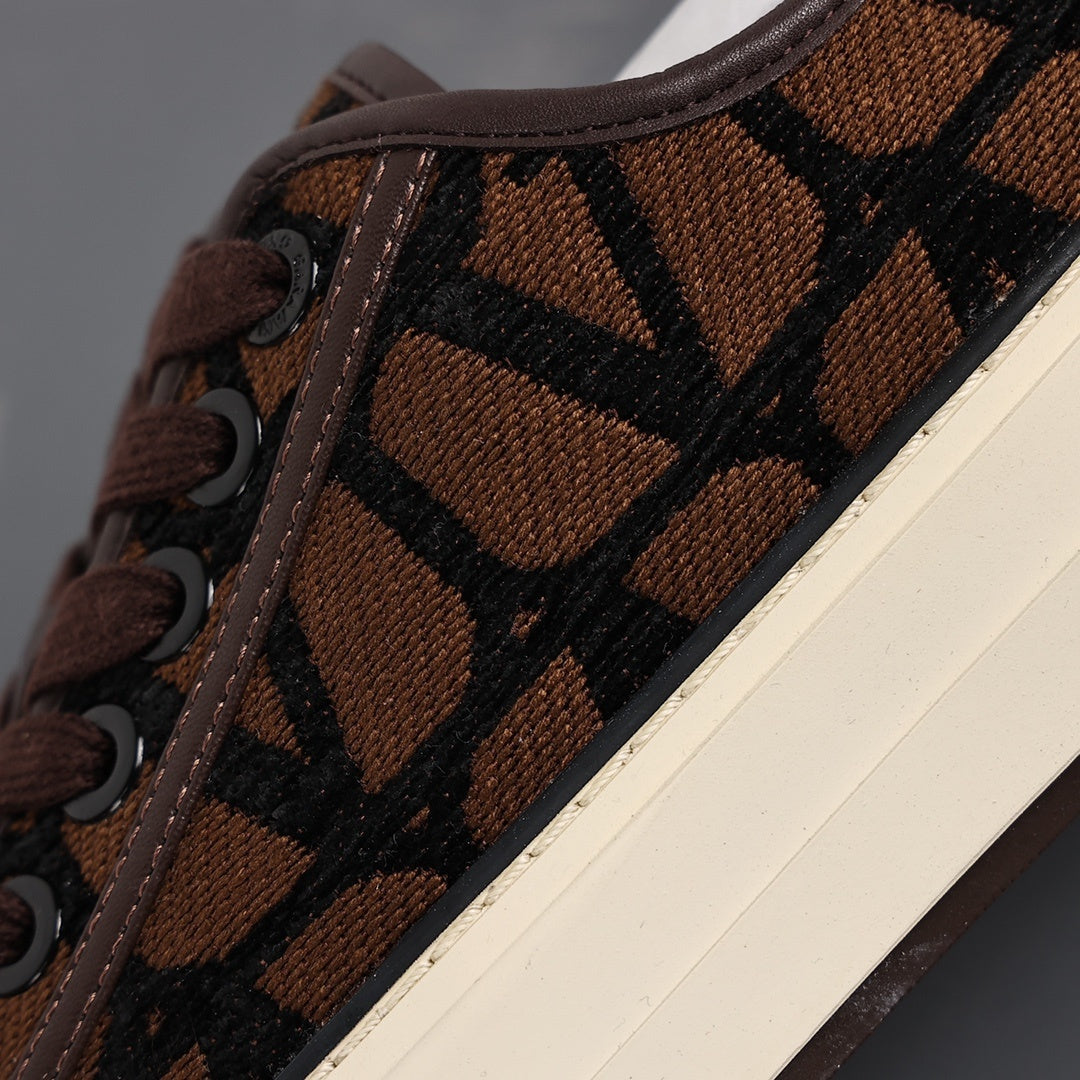 Valentino Beige & Black Toile Totaloop Iconographe