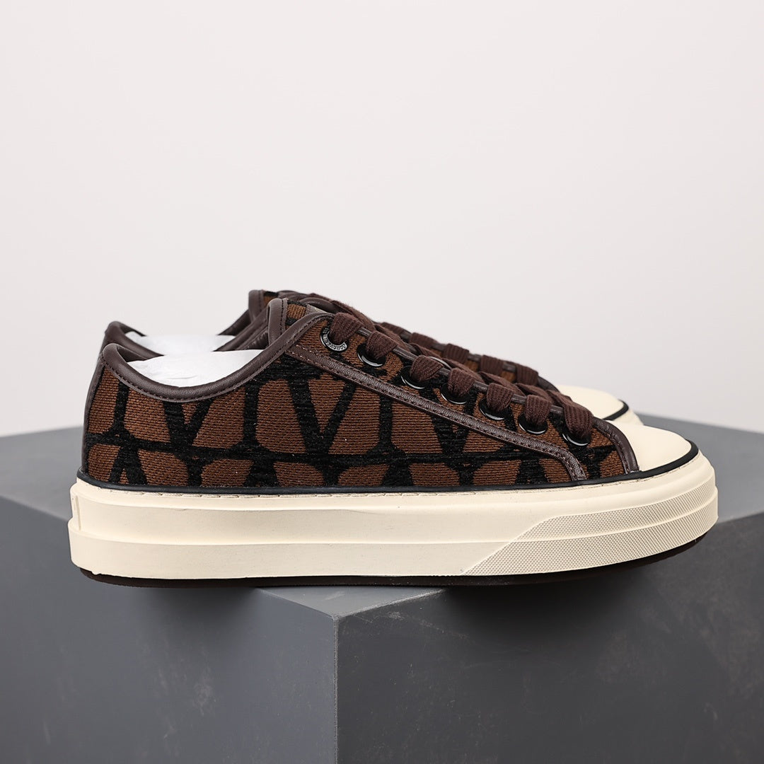 Valentino Beige & Black Toile Totaloop Iconographe