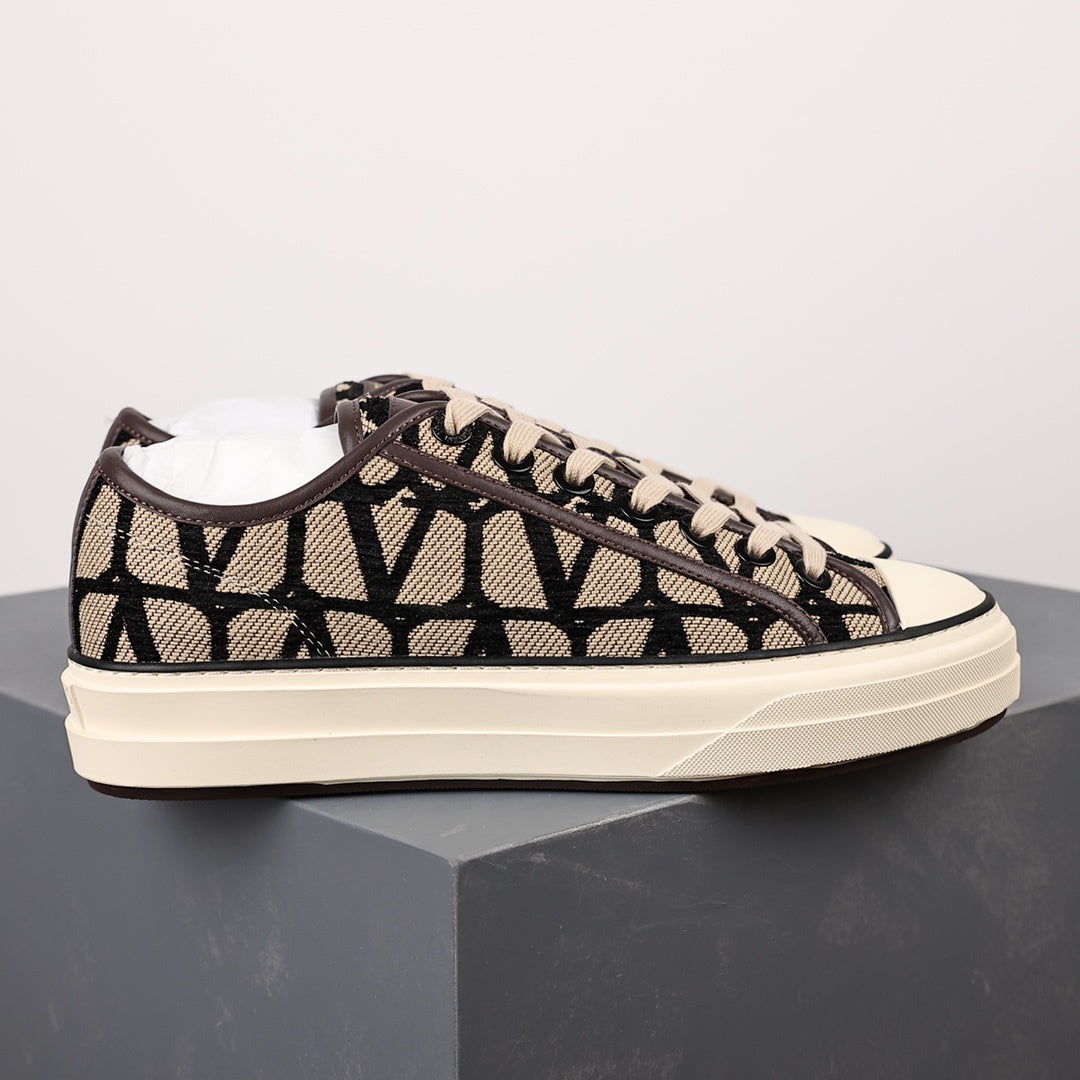 Valentino Toile Iconographe Totaloop Black/Beige