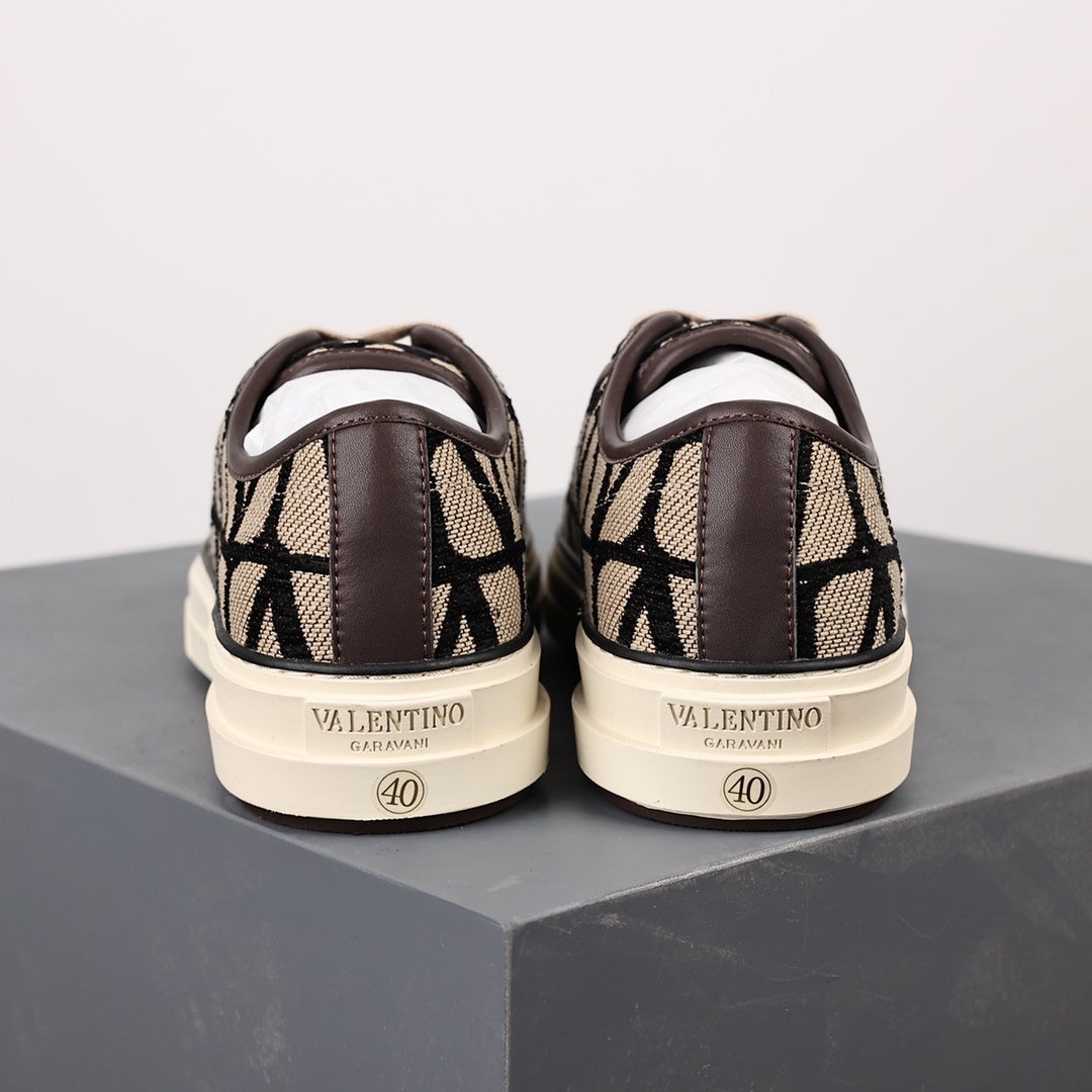 Valentino Toile Iconographe Totaloop Black/Beige