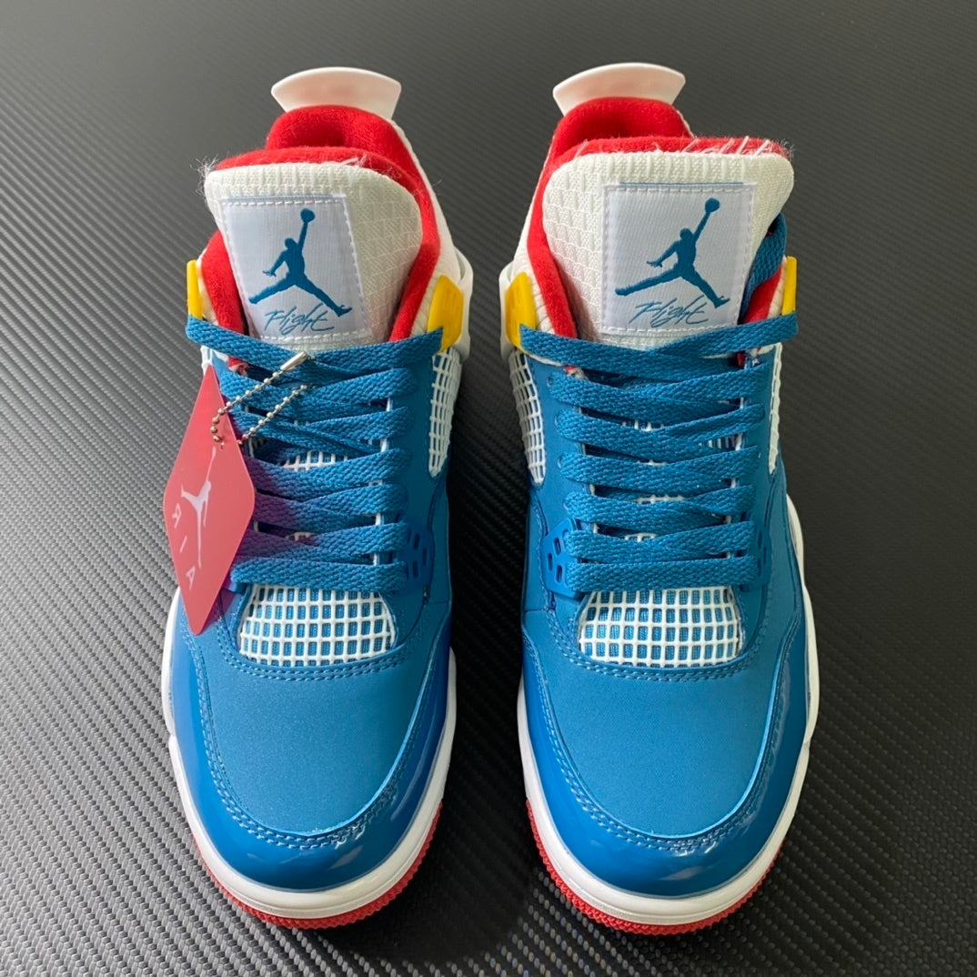 AJ4 Retro Messy Room
