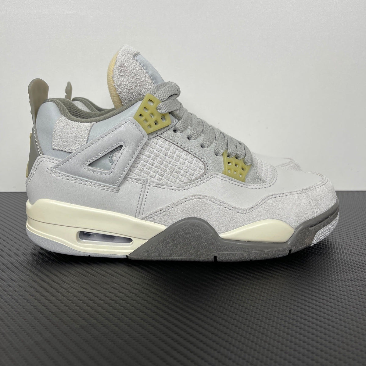 AJ4 Photon Dust