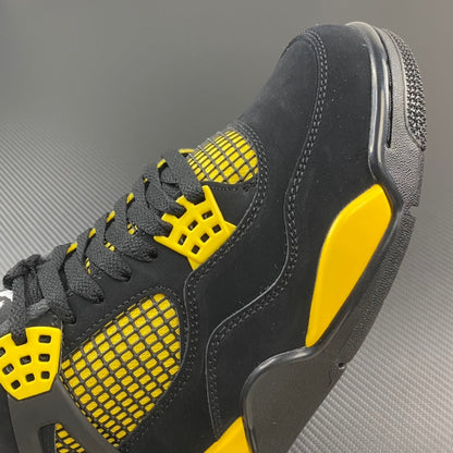 AJ4 Thunder