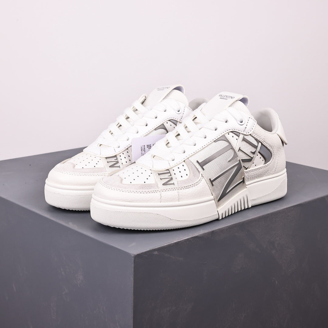 Valentino VL7n White