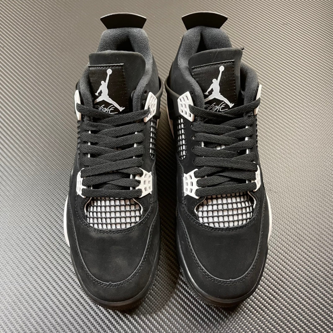 AJ4 Retro White Thunder