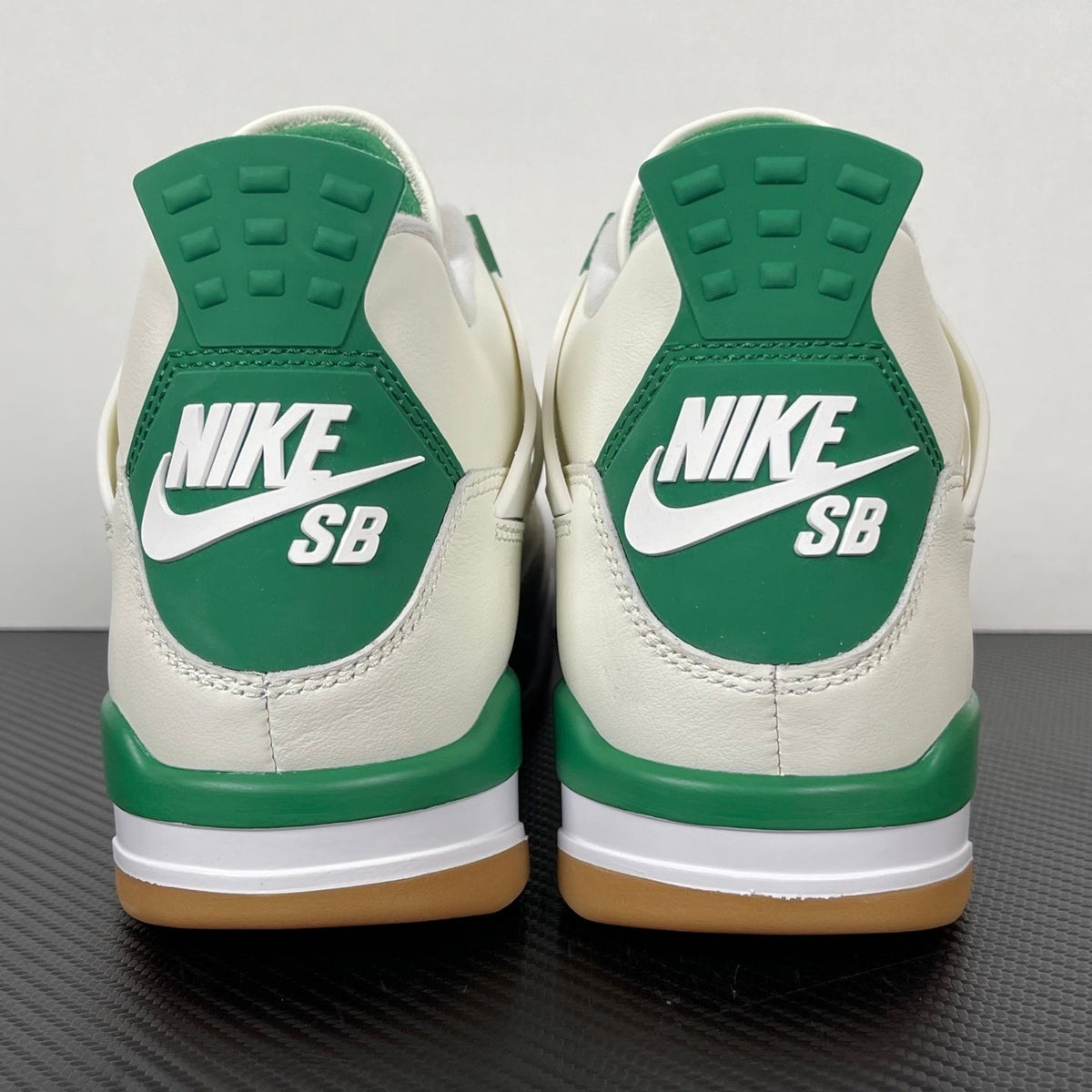 AJ4 Pine Green