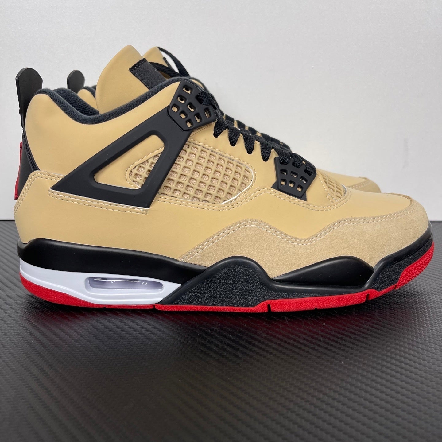 AJ4 Retro GS Pizza