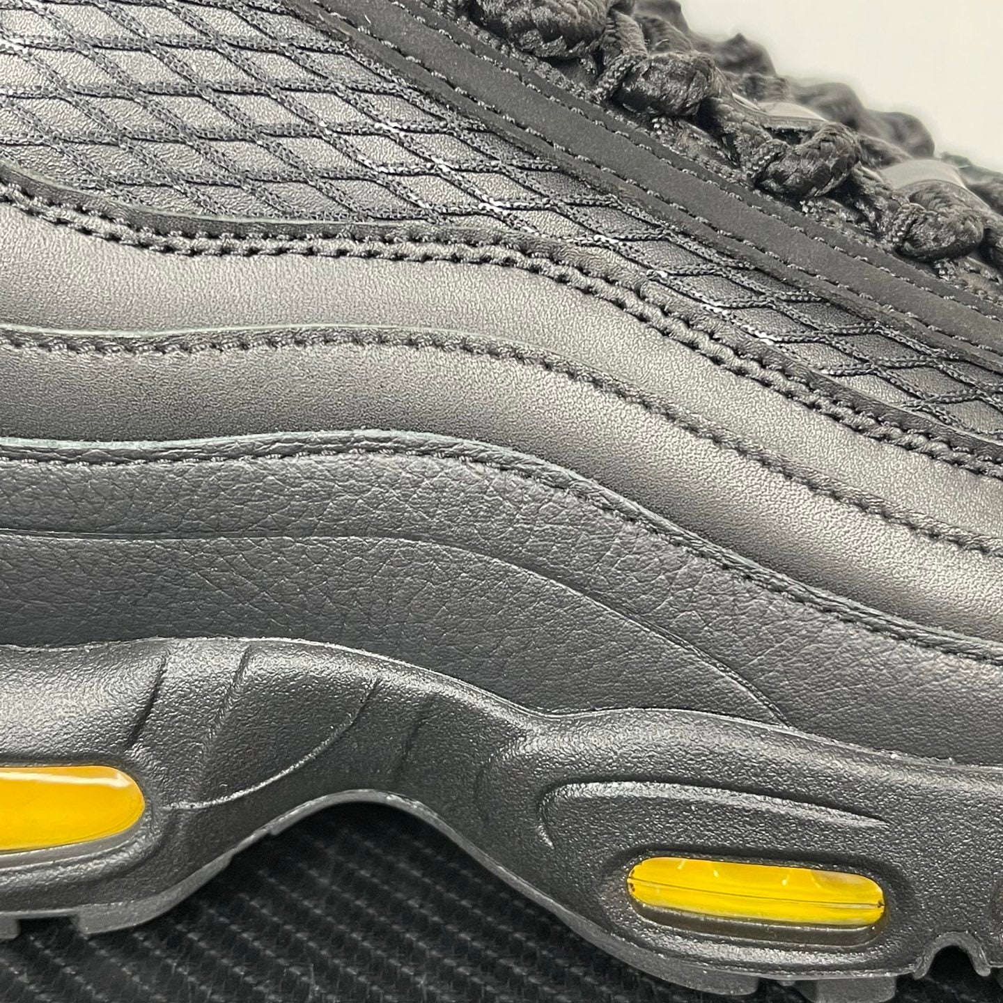 95 Corteiz Honey Black