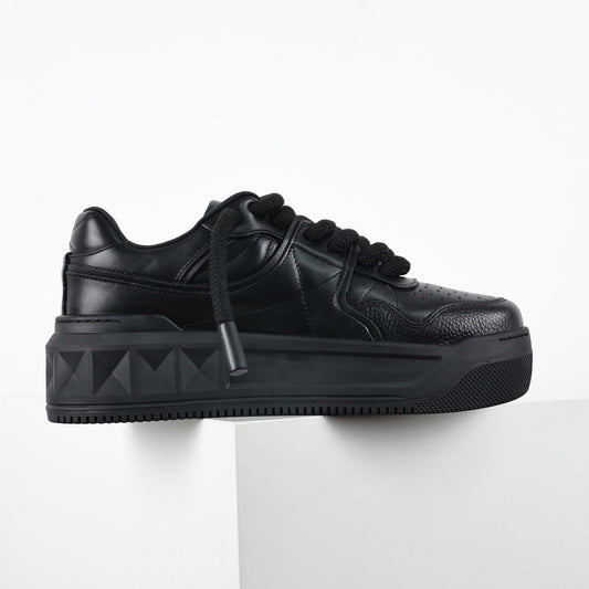 Valentino One Stud XL Black