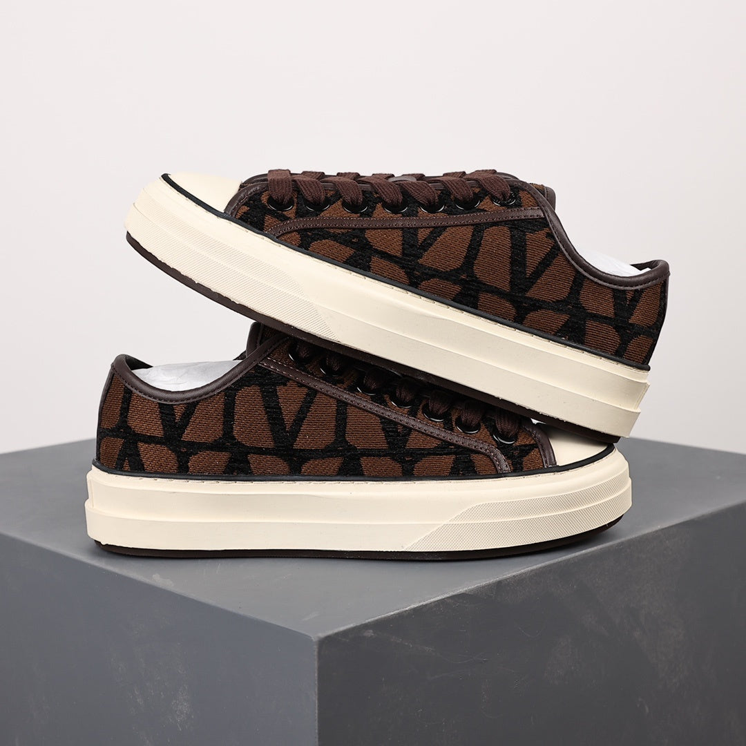 Valentino Beige & Black Toile Totaloop Iconographe