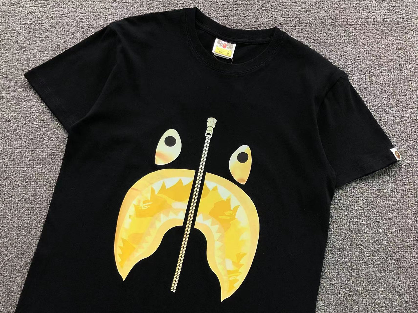 Tshirt Bape