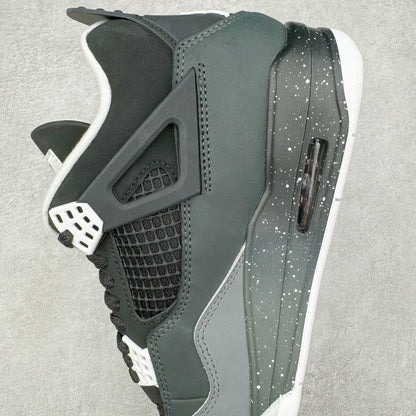 AJ4 Retro Fear