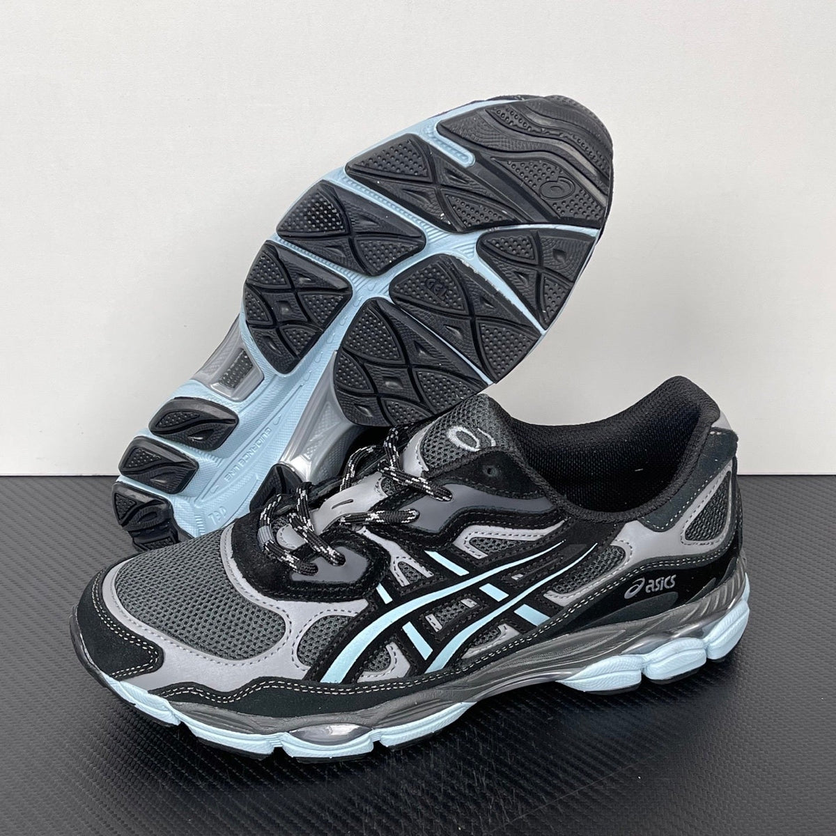 Gel Nyc  Atmos Laguna Gem Blue Topaz