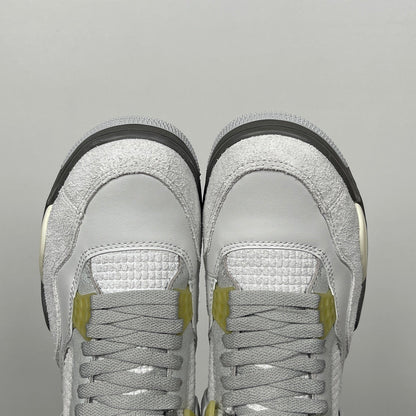 AJ4 Photon Dust
