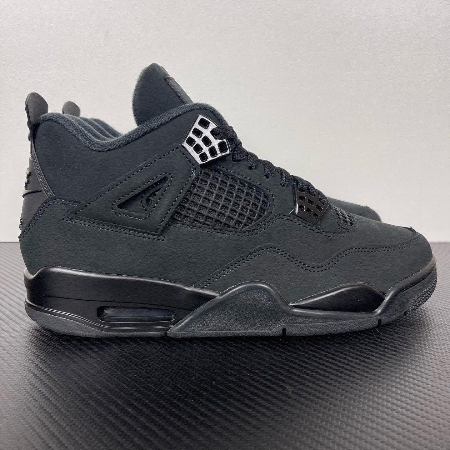 AJ4 Black Cats
