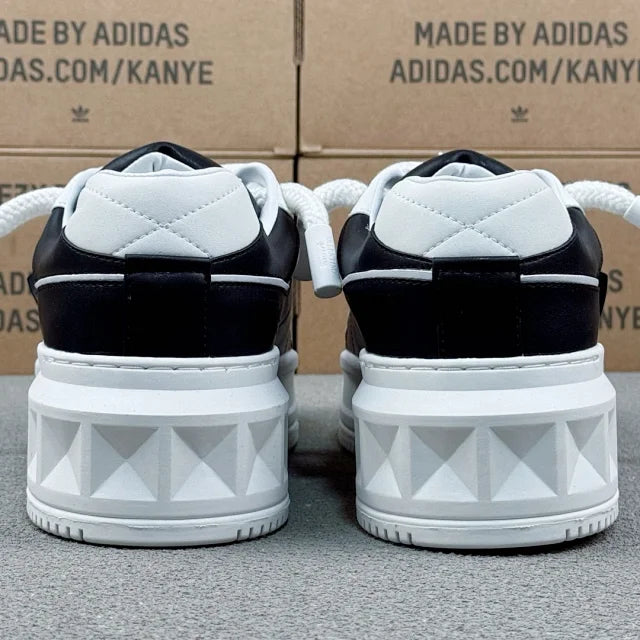 Valentino  Rockstud White and Black