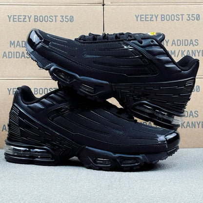 PLUS III Black