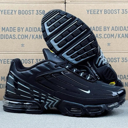 PLUS III Black