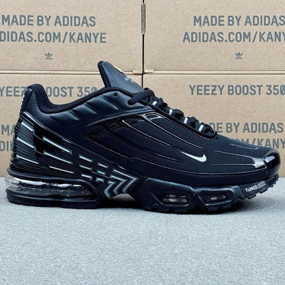 PLUS III Black