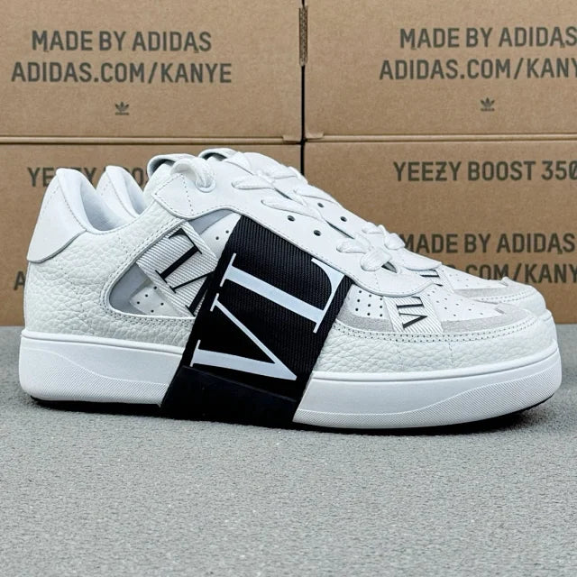 Valentino Garavani VL7N Low Sneakers White and Black