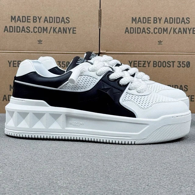 Valentino  Rockstud White and Black